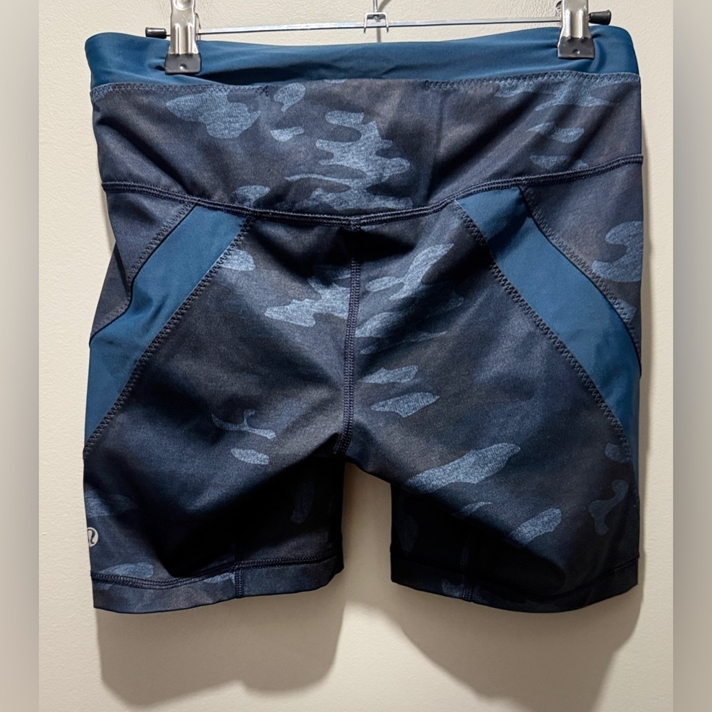 Lululemon Clip In Bike Short - Heathered Textured Lotus - Picture 4 of 5
